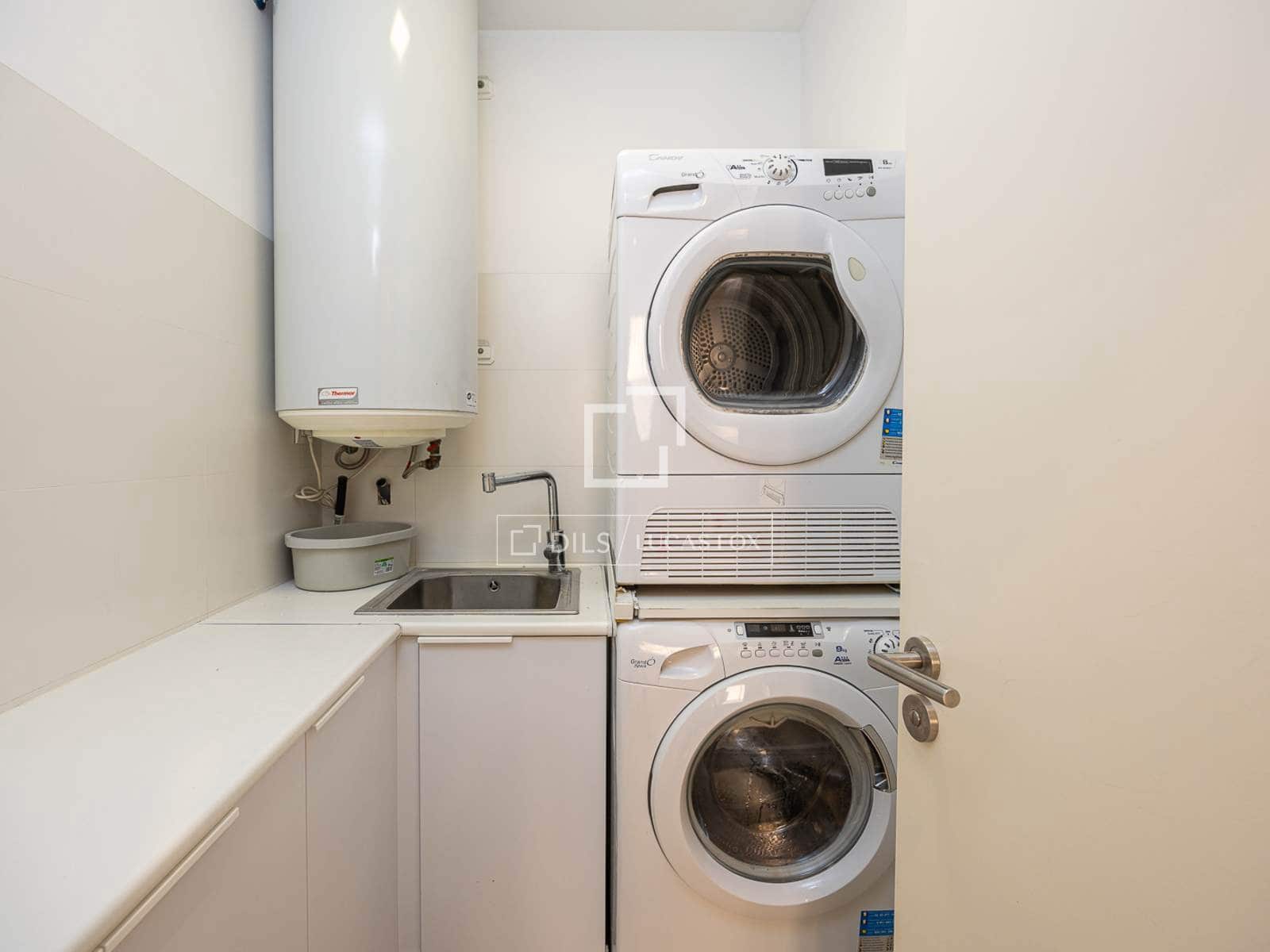 3 soveværelse Lejlighed til salg i Barcelona by - € 899.000 (Ref: 9838373)