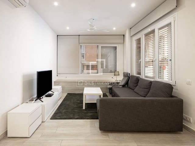3 soveværelse Lejlighed til salg i Barcelona by - € 899.000 (Ref: 9838373)