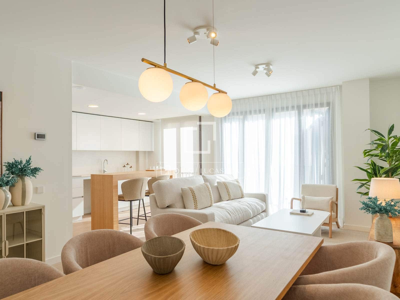 3 bedroom Apartment for sale in Valencia city with pool garage - € 780,000 (Ref: 9838375)