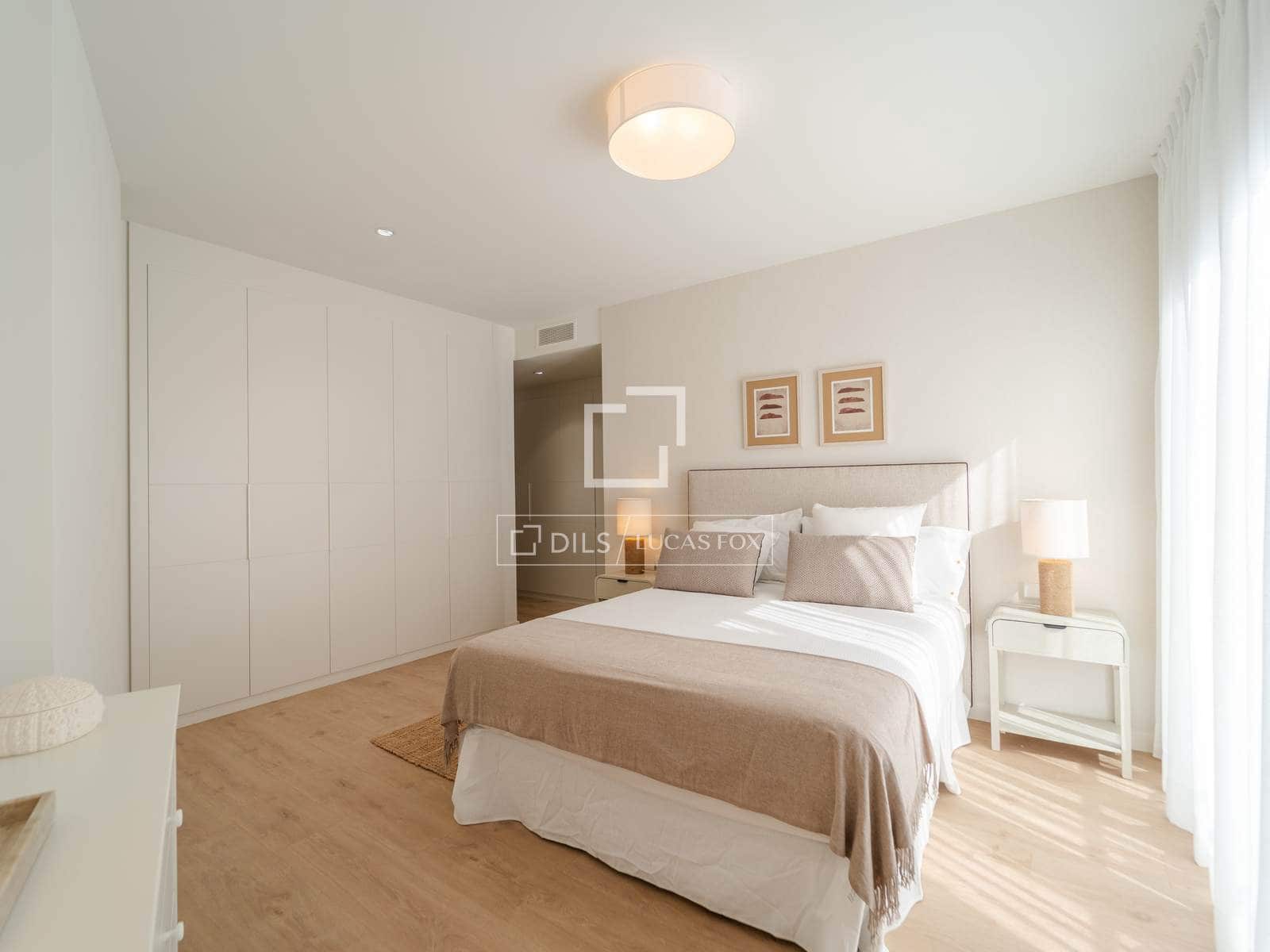3 bedroom Apartment for sale in Valencia city with pool garage - € 780,000 (Ref: 9838375)