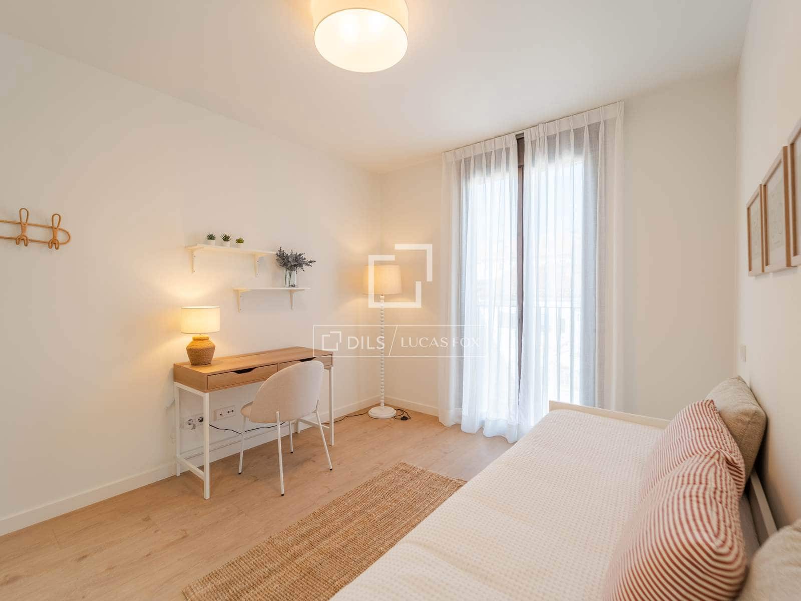 3 bedroom Apartment for sale in Valencia city with pool garage - € 780,000 (Ref: 9838375)