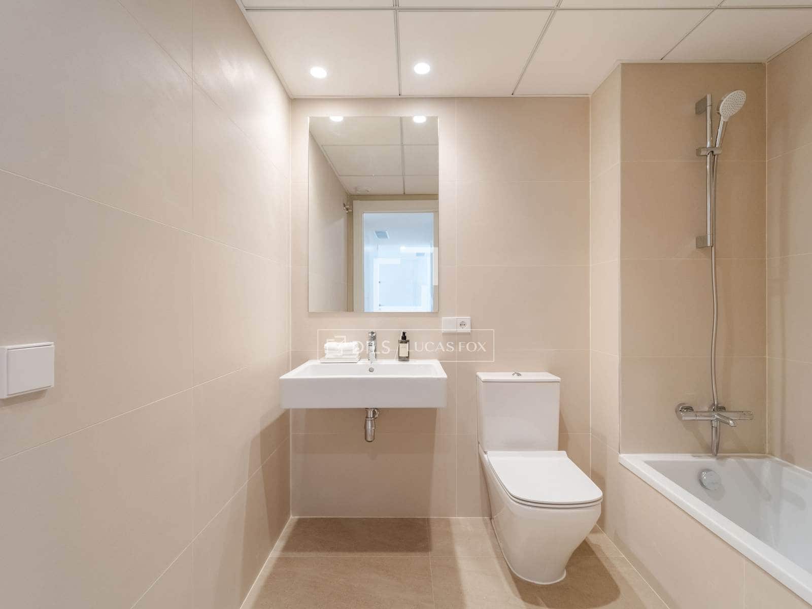 3 bedroom Apartment for sale in Valencia city with pool garage - € 780,000 (Ref: 9838375)