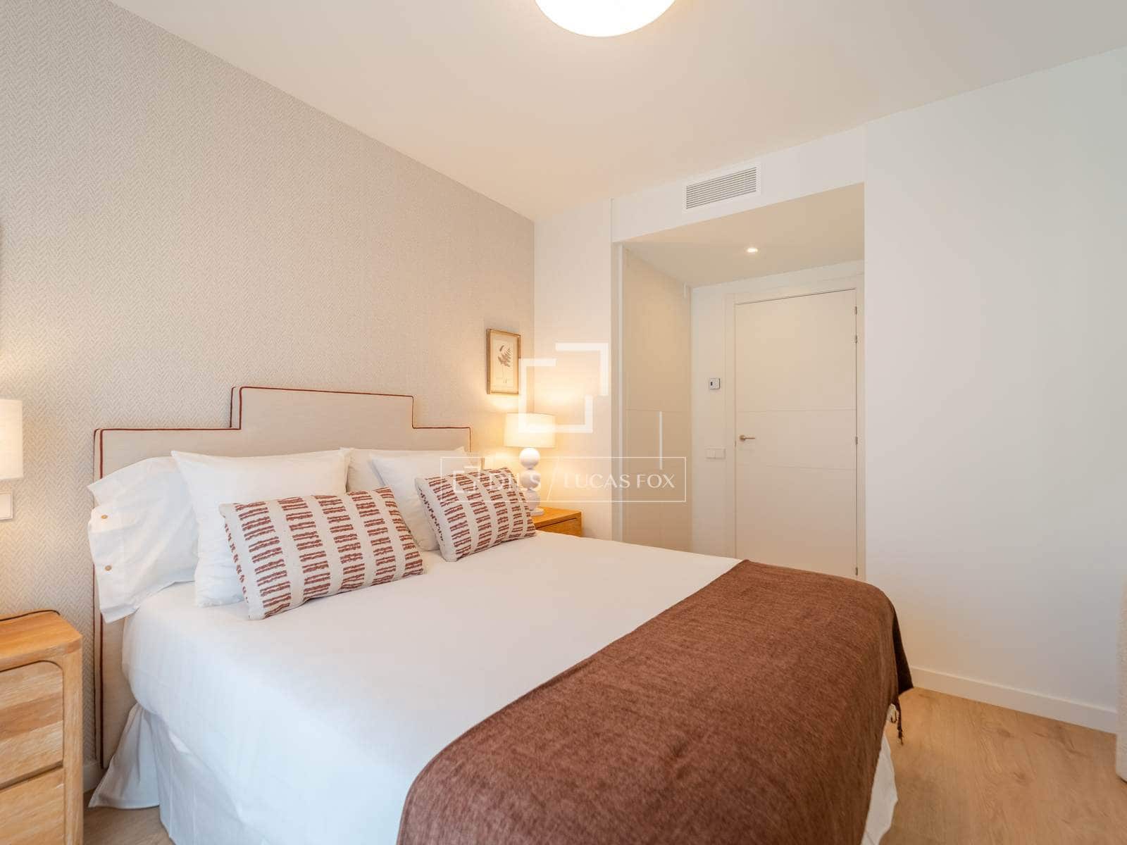 3 bedroom Apartment for sale in Valencia city with pool garage - € 780,000 (Ref: 9838375)