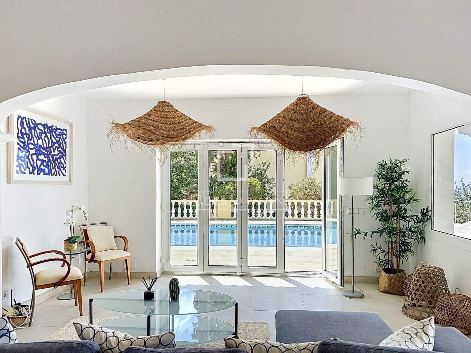 4 soveværelse Villa til salg i Alayor / Alaior med swimmingpool - € 1.200.000 (Ref: 9838376)