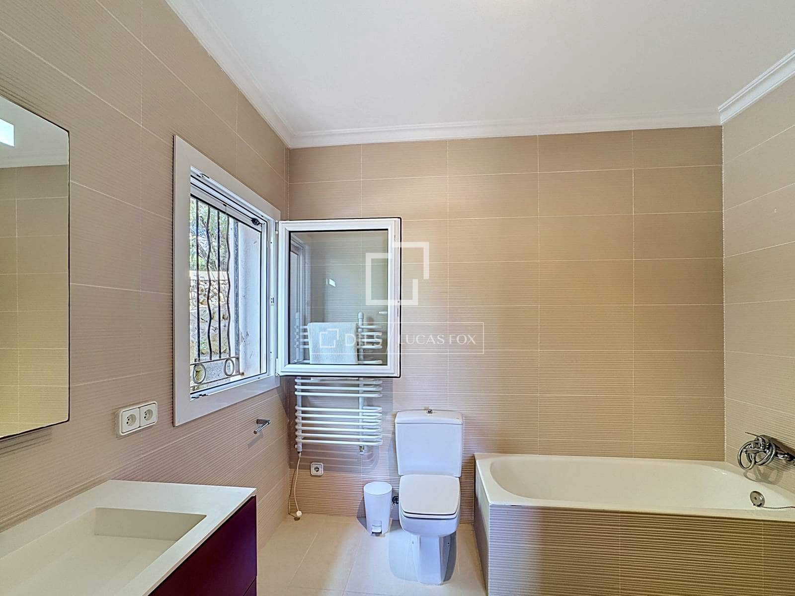 4 soveværelse Villa til salg i Alayor / Alaior med swimmingpool - € 1.200.000 (Ref: 9838376)