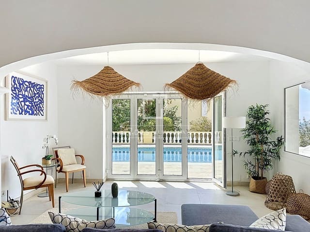 4 soveværelse Villa til salg i Alayor / Alaior med swimmingpool - € 1.200.000 (Ref: 9838376)