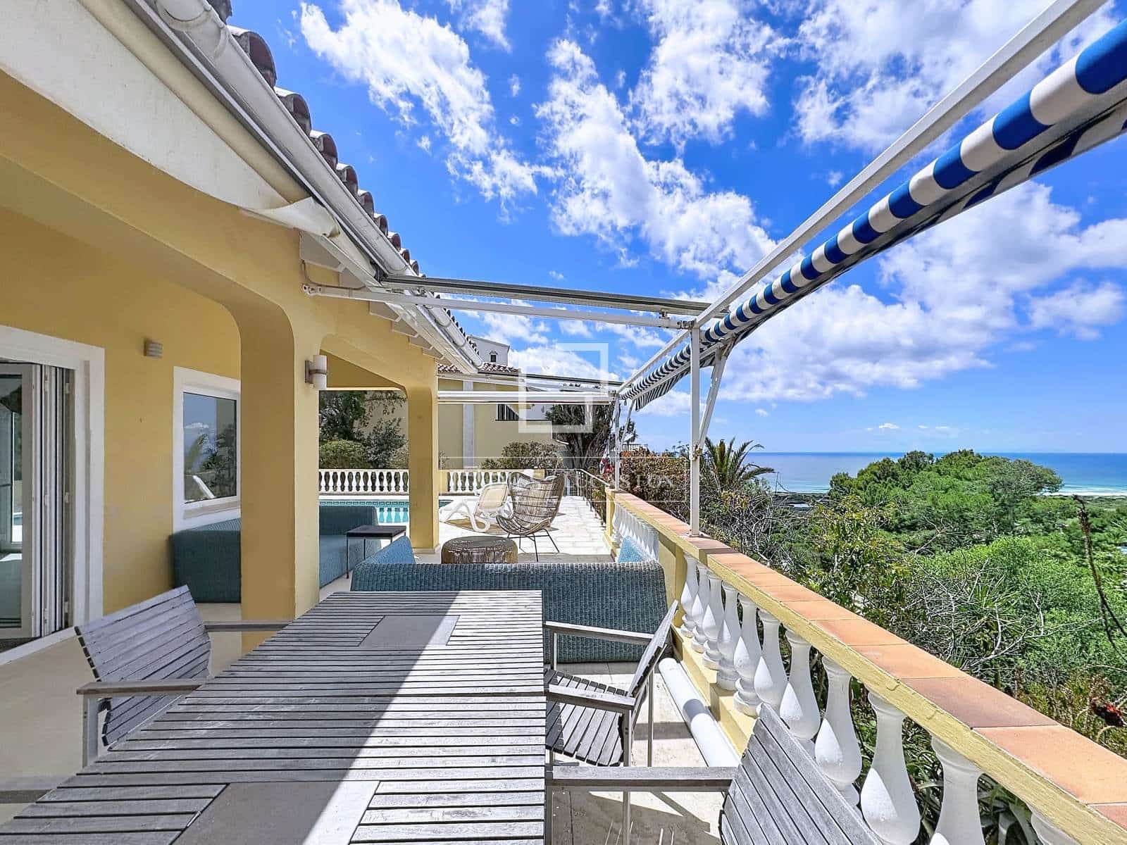 4 soveværelse Villa til salg i Alayor / Alaior med swimmingpool - € 1.200.000 (Ref: 9838376)