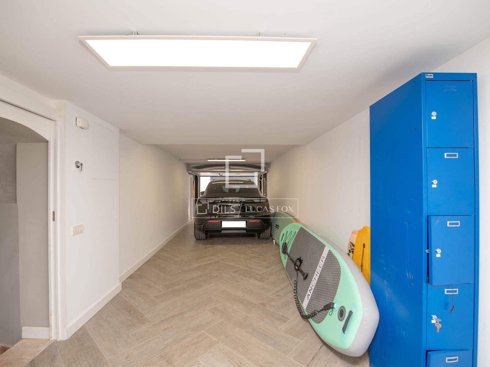 11 bedroom Villa for sale in Sant Feliu de Guixols with garage - € 1,350,000 (Ref: 9838377)