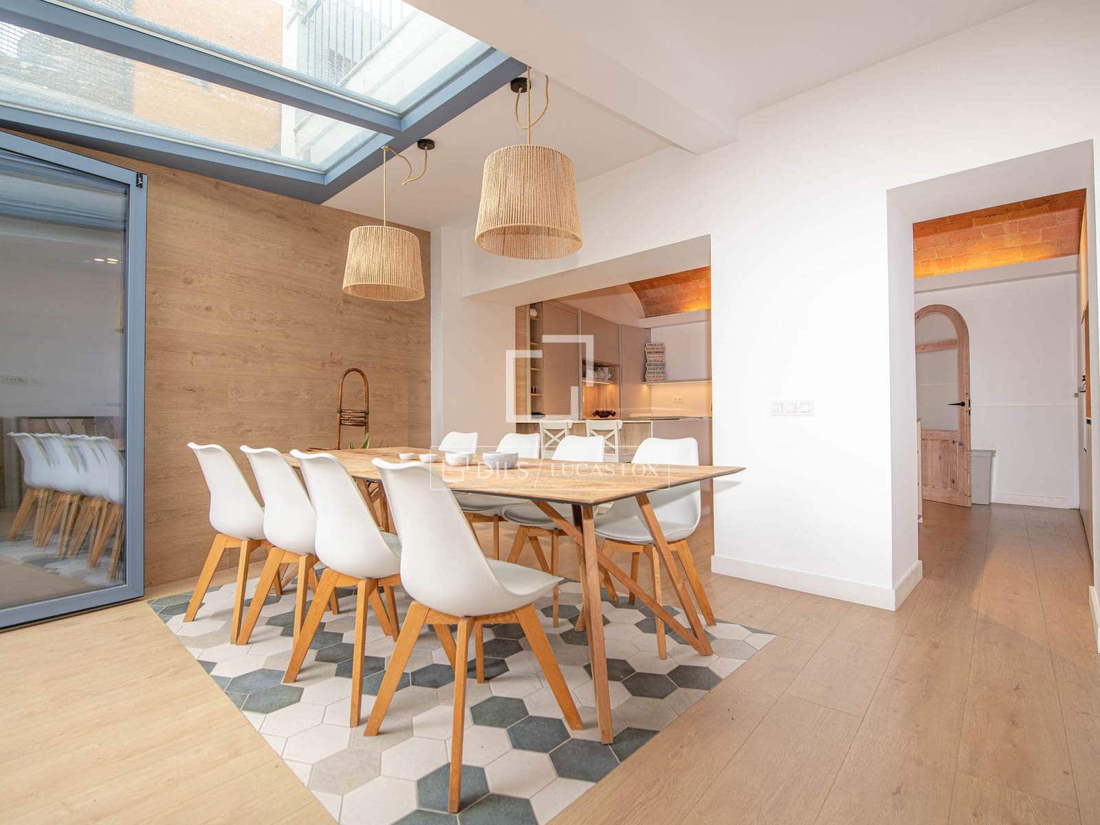 11 bedroom Villa for sale in Sant Feliu de Guixols with garage - € 1,350,000 (Ref: 9838377)