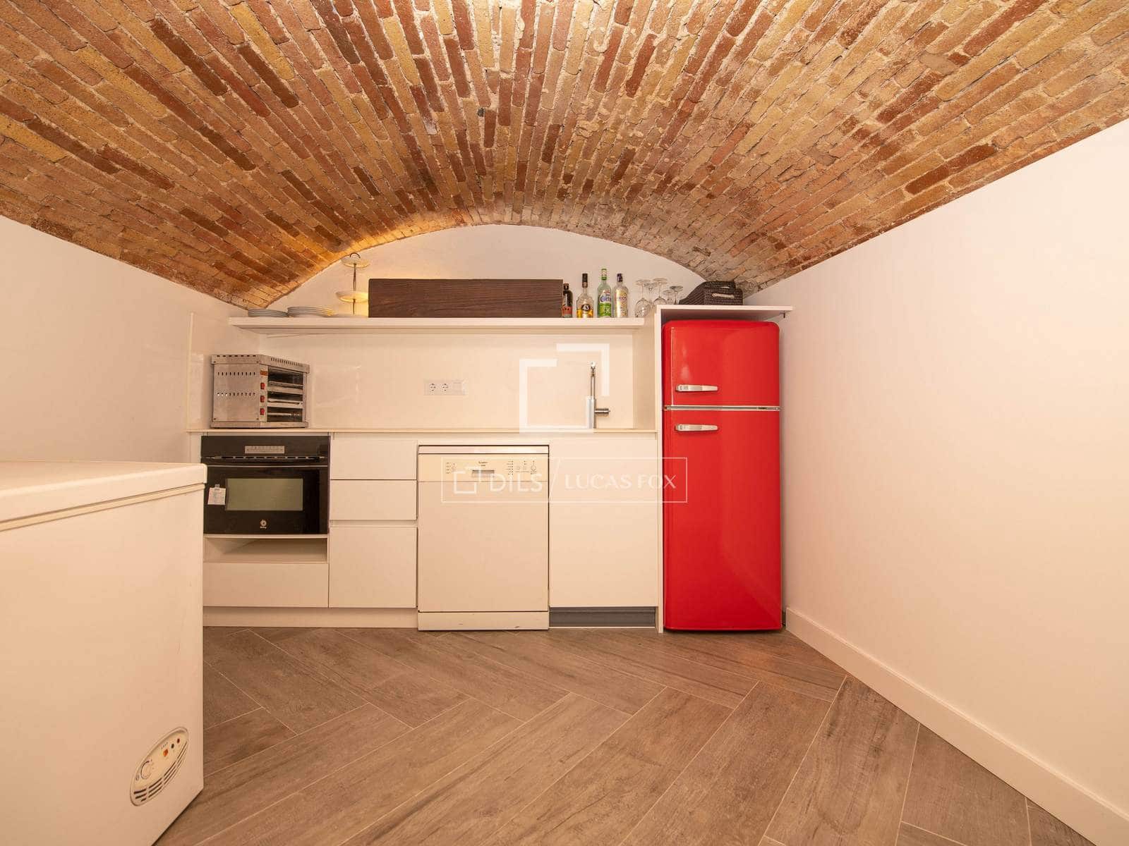 11 bedroom Villa for sale in Sant Feliu de Guixols with garage - € 1,350,000 (Ref: 9838377)