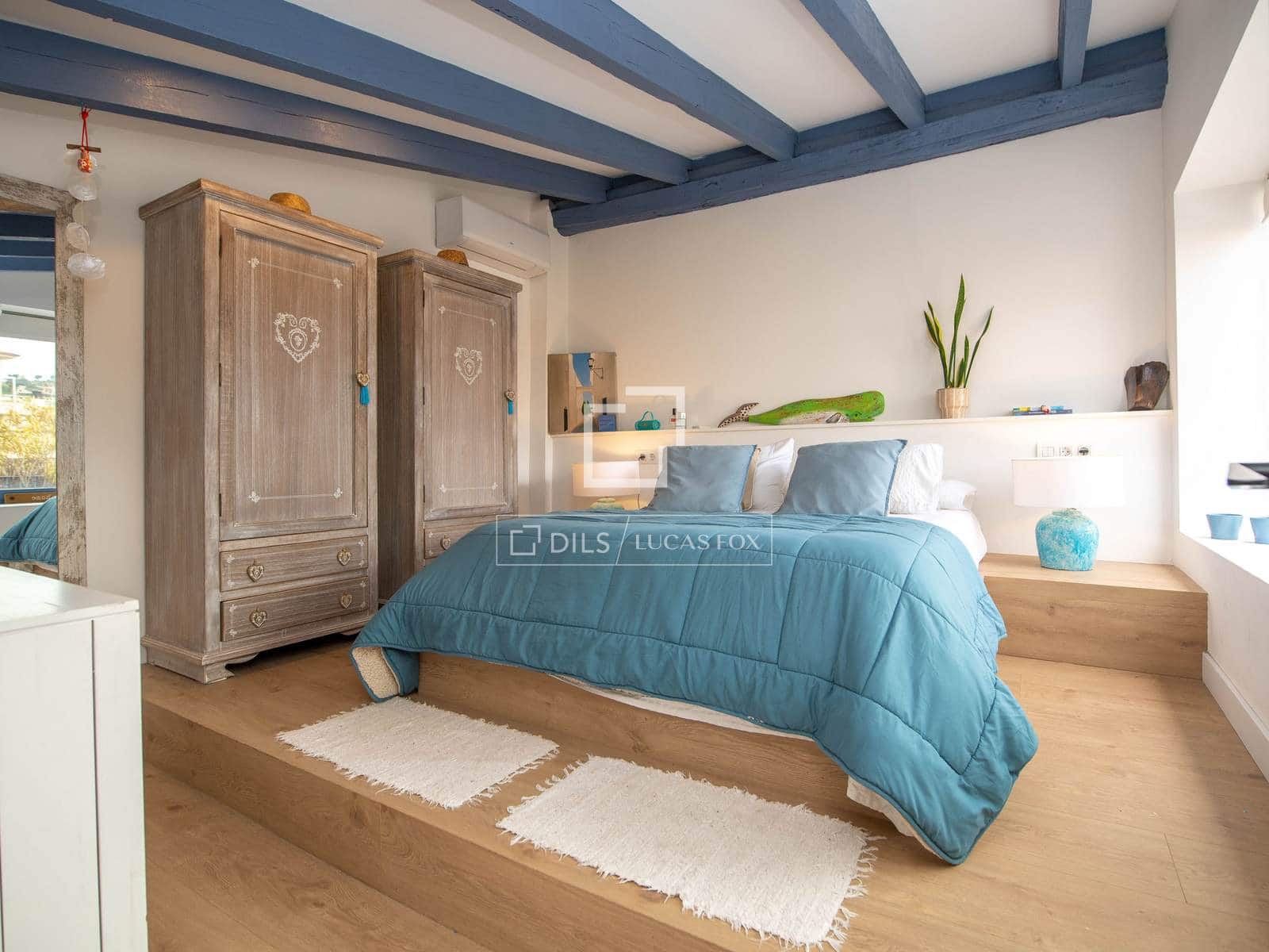 11 bedroom Villa for sale in Sant Feliu de Guixols with garage - € 1,350,000 (Ref: 9838377)