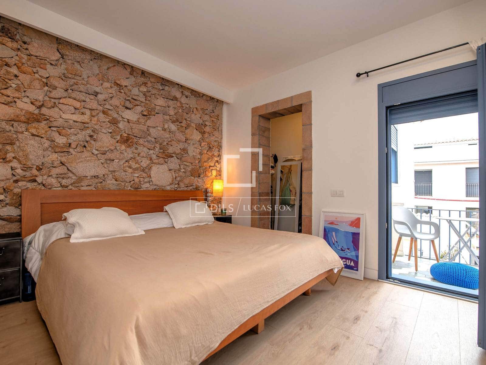 11 bedroom Villa for sale in Sant Feliu de Guixols with garage - € 1,350,000 (Ref: 9838377)