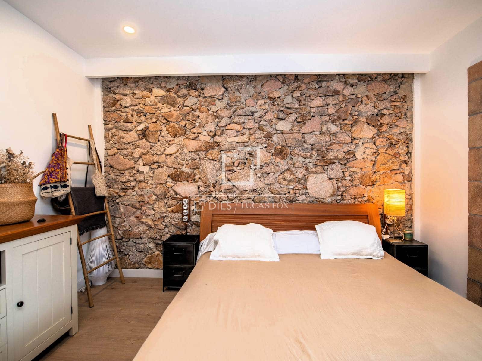 11 bedroom Villa for sale in Sant Feliu de Guixols with garage - € 1,350,000 (Ref: 9838377)