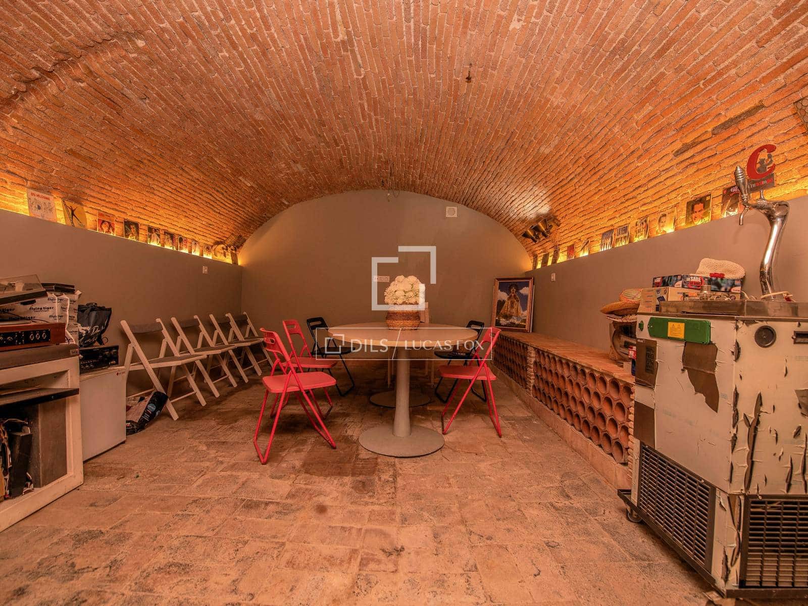 11 bedroom Villa for sale in Sant Feliu de Guixols with garage - € 1,350,000 (Ref: 9838377)
