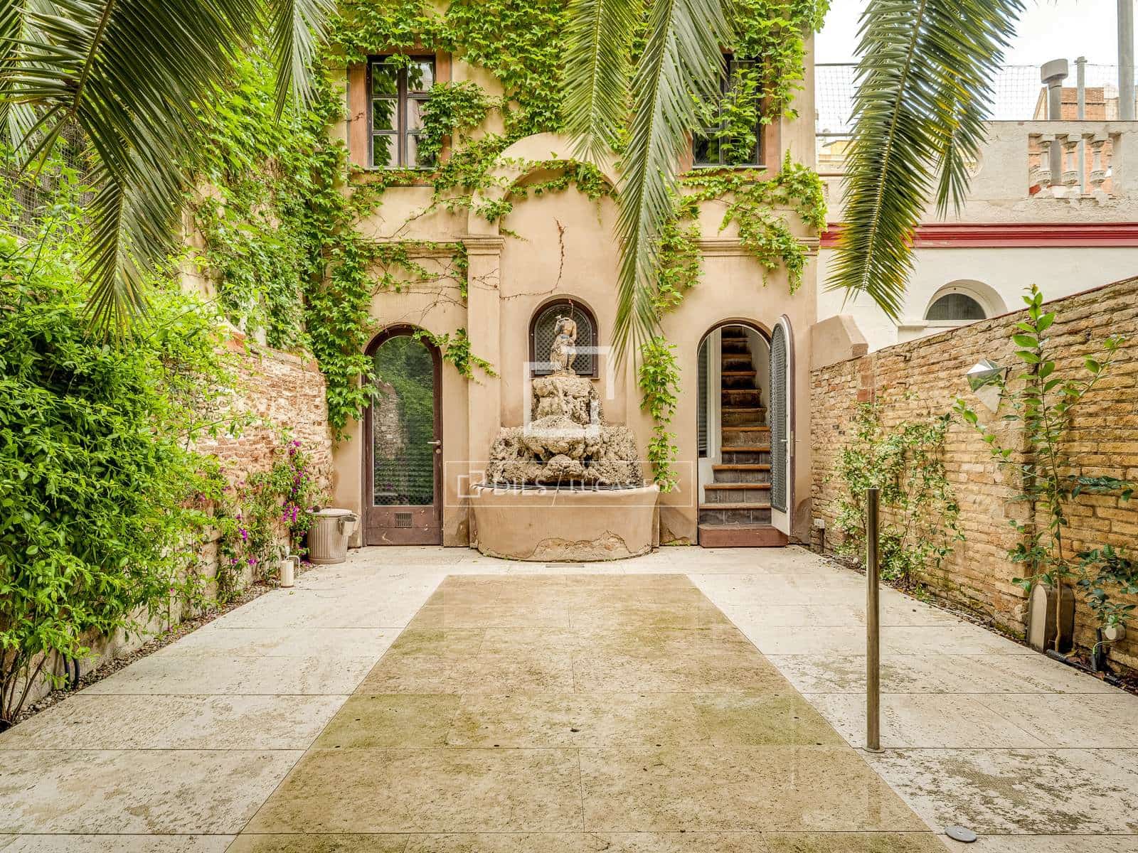 4 soveværelse Lejlighed til salg i Barcelona by med swimmingpool - € 2.200.000 (Ref: 9838503)