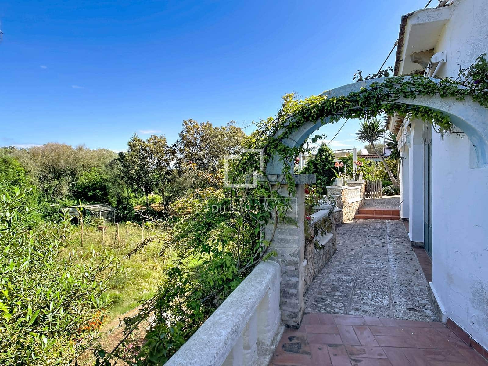 3 bedroom Finca/Country House for sale in Ciutadella de Menorca with pool garage - € 995,000 (Ref: 9838505)