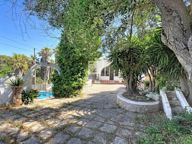 3 soveværelse Finca/Landehus til salg i Ciutadella de Menorca med swimmingpool garage - € 995.000 (Ref: 9838505)