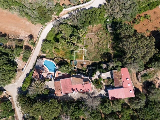 3 soveværelse Finca/Landehus til salg i Ciutadella de Menorca med swimmingpool garage - € 995.000 (Ref: 9838505)