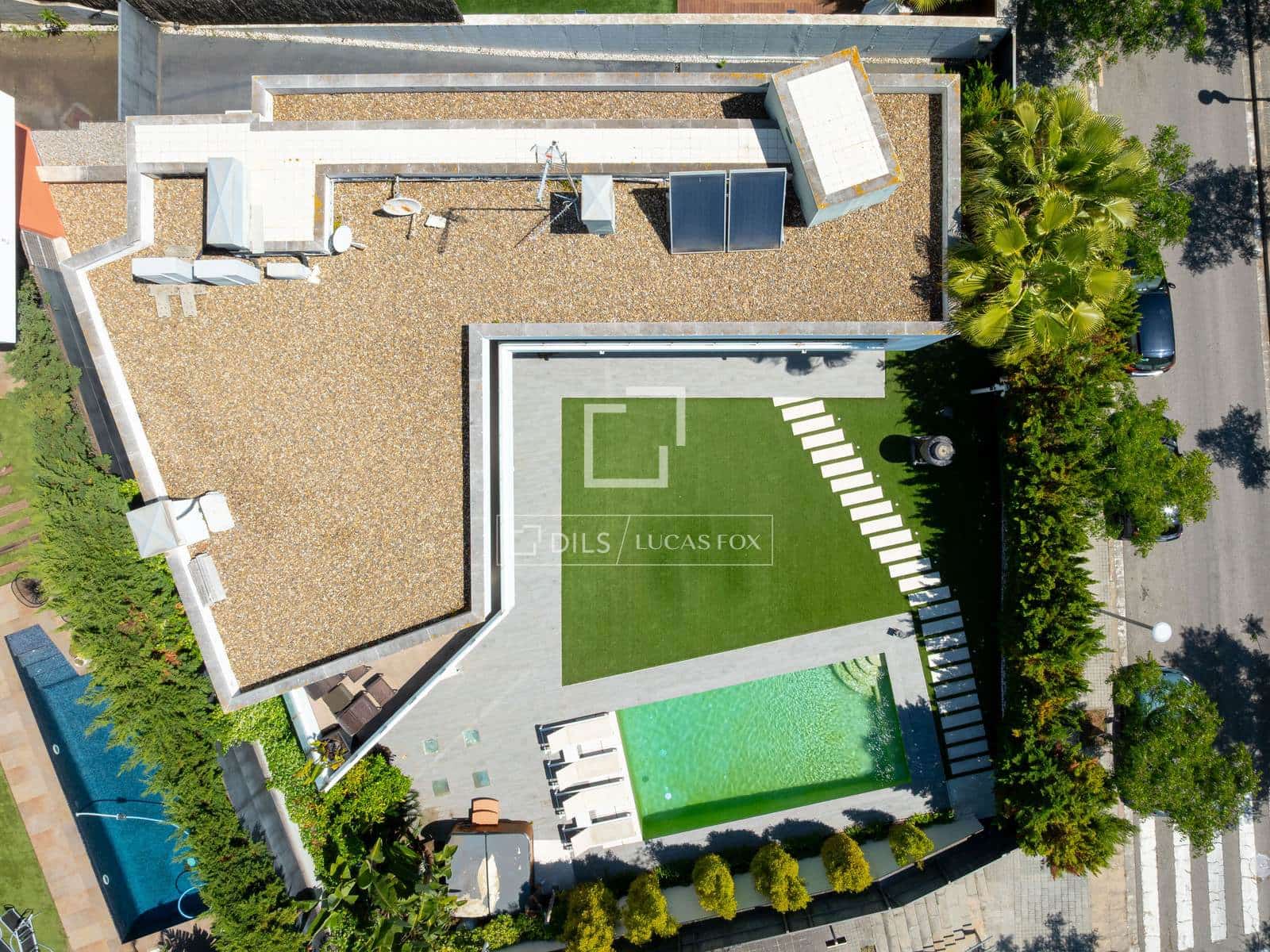 5 bedroom Villa for sale in Mataro with pool garage - € 1,050,000 (Ref: 9838506)