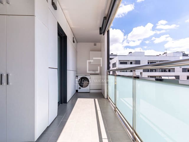 4 bedroom Apartment for sale in Sant Just Desvern with pool garage - € 850,000 (Ref: 9838507)
