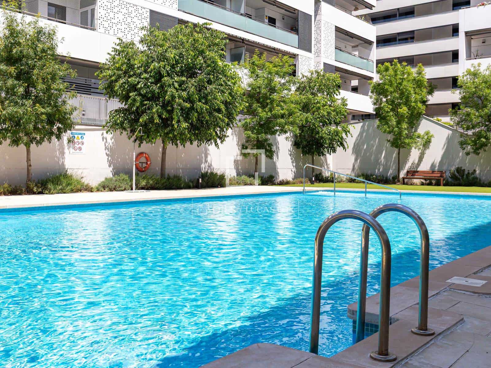 4 bedroom Apartment for sale in Sant Just Desvern with pool garage - € 850,000 (Ref: 9838507)