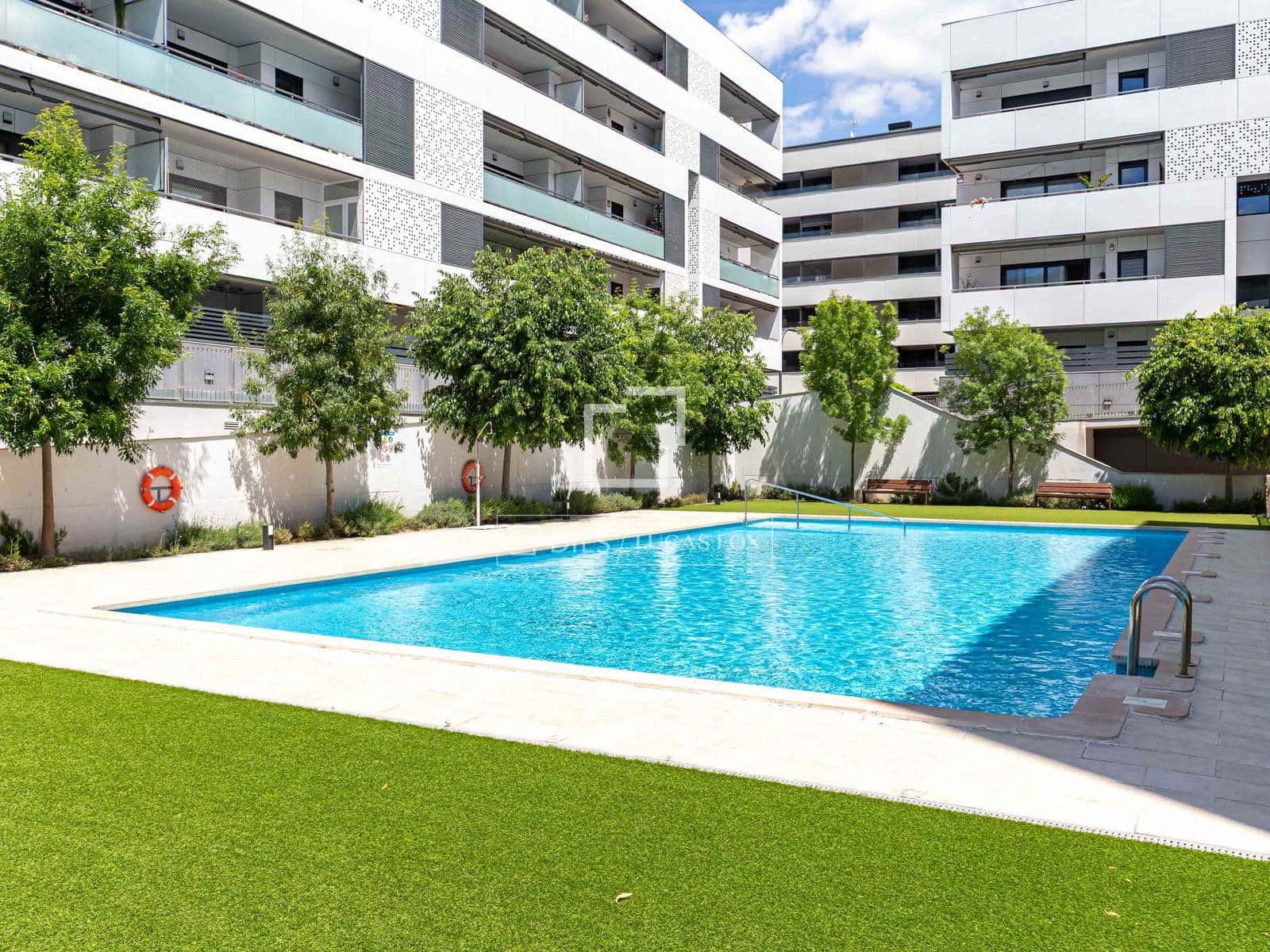 4 bedroom Apartment for sale in Sant Just Desvern with pool garage - € 850,000 (Ref: 9838507)