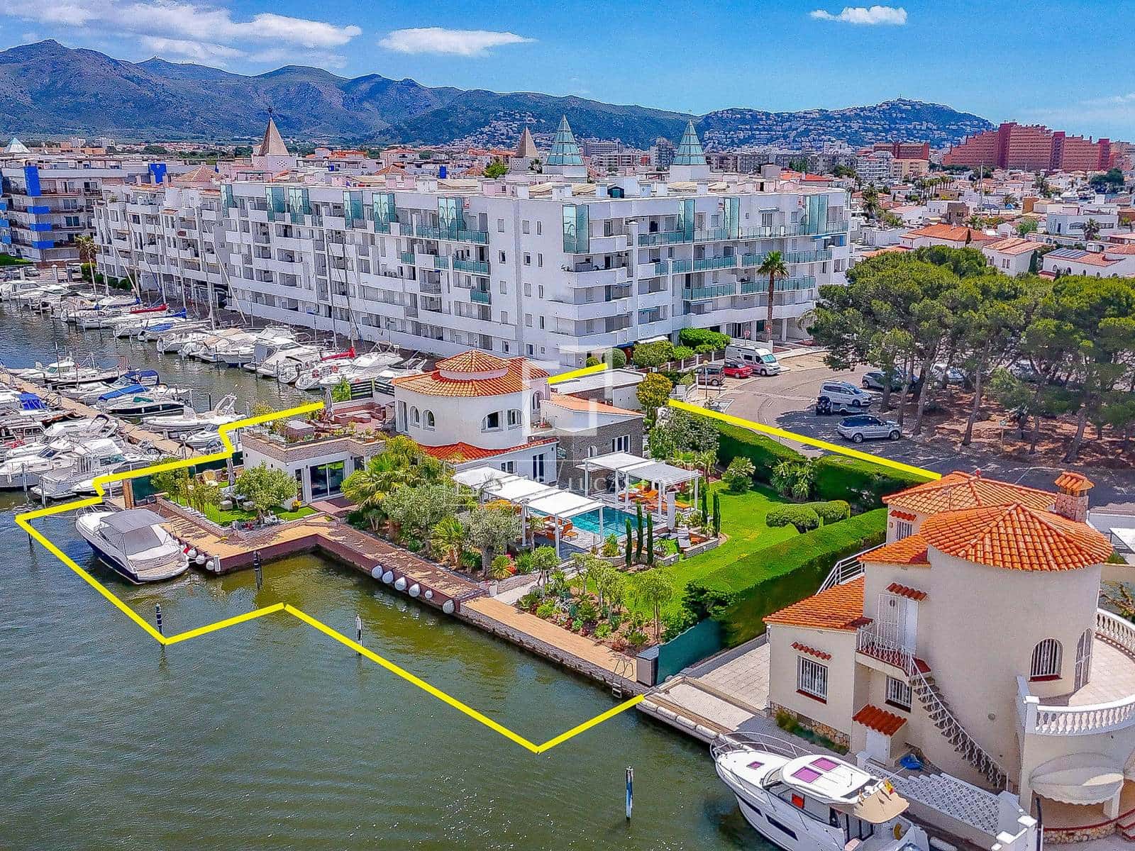 5 soveværelse Villa til salg i Roses med swimmingpool garage - € 2.400.000 (Ref: 9838633)
