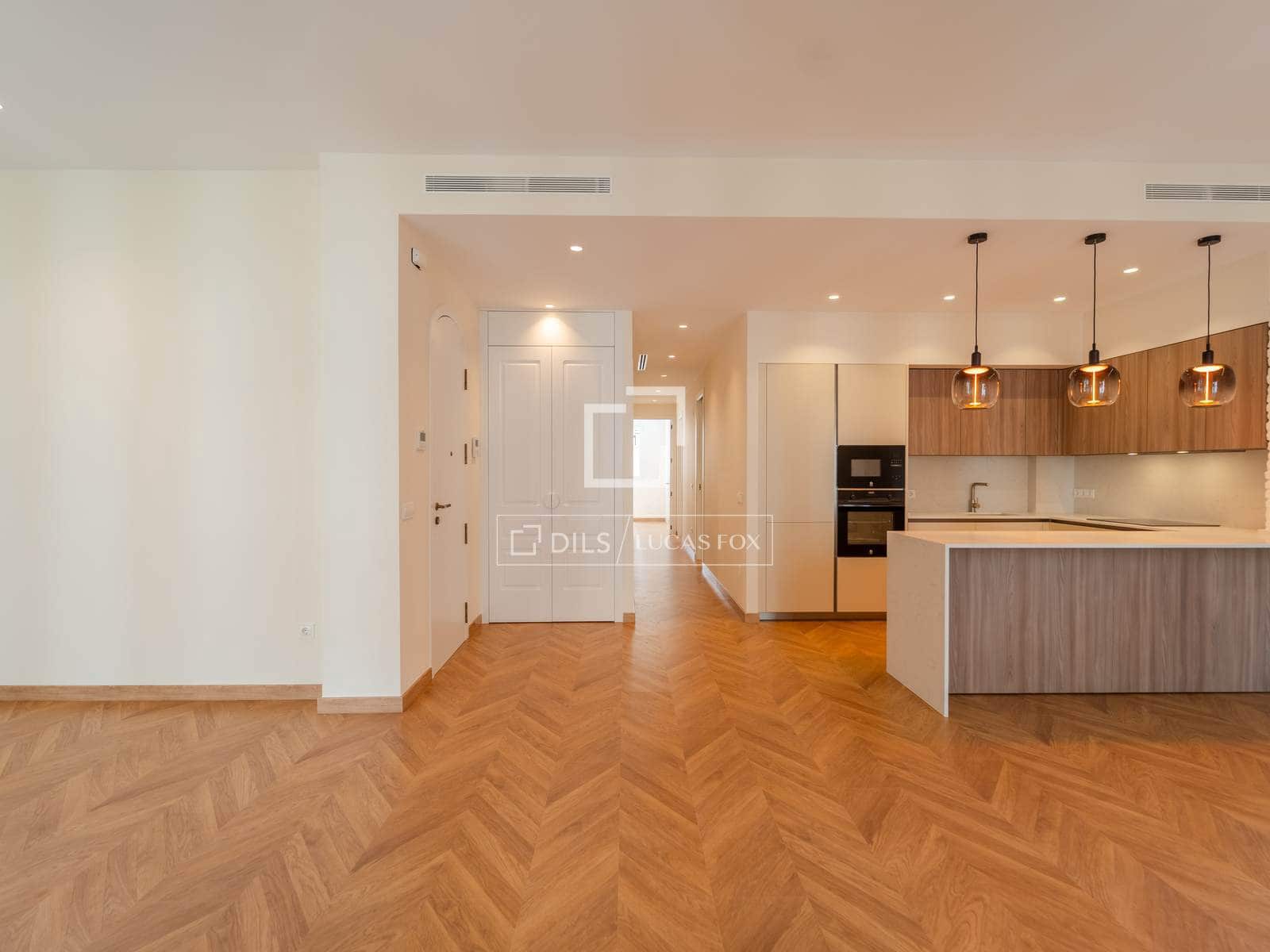 3 bedroom Apartment for rent in Valencia city - € 3,500 (Ref: 9838638)