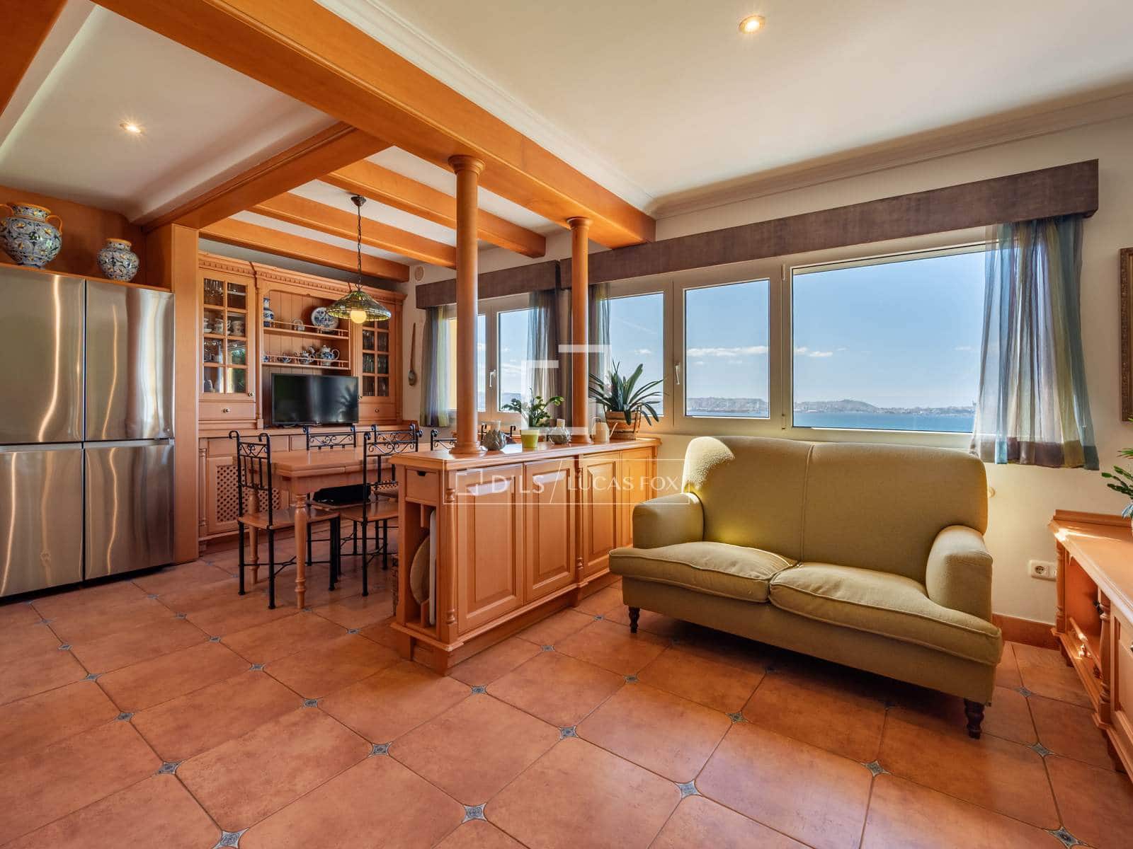 6 bedroom Villa for sale in Oleiros - € 1,350,000 (Ref: 9838640)