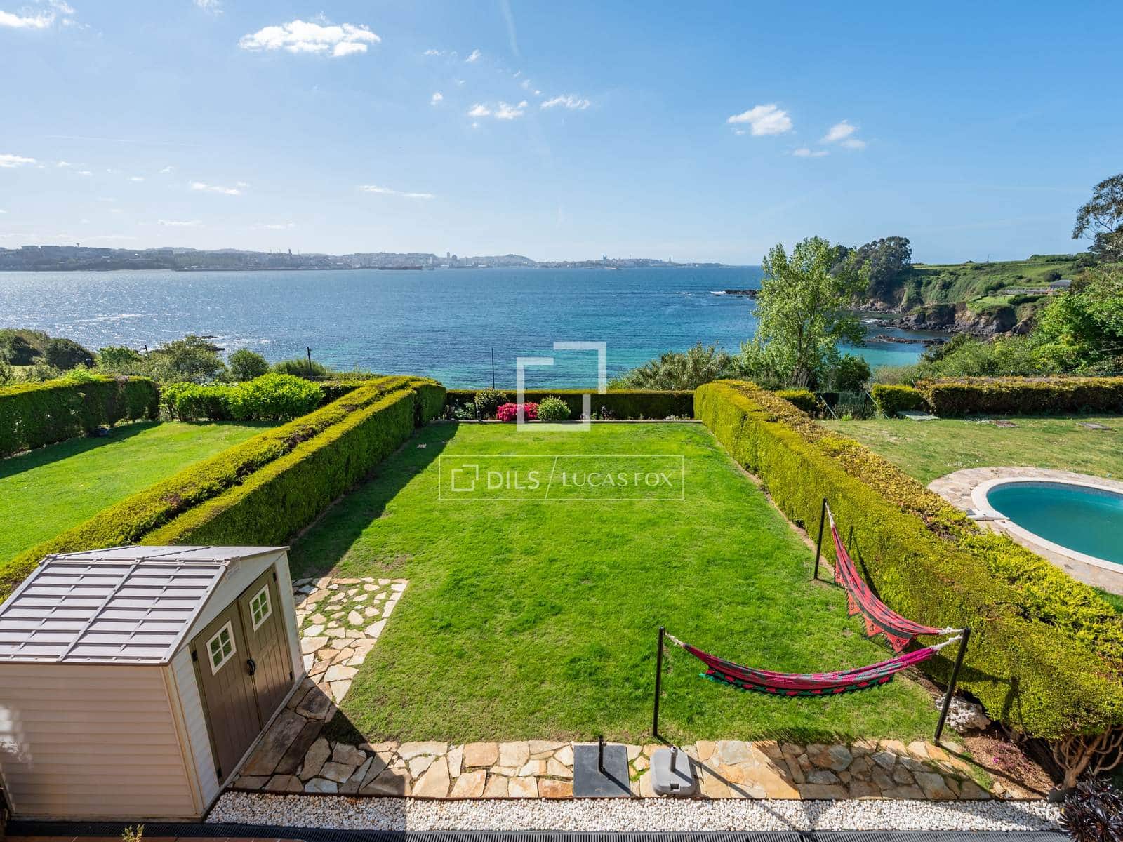 6 bedroom Villa for sale in Oleiros - € 1,350,000 (Ref: 9838640)