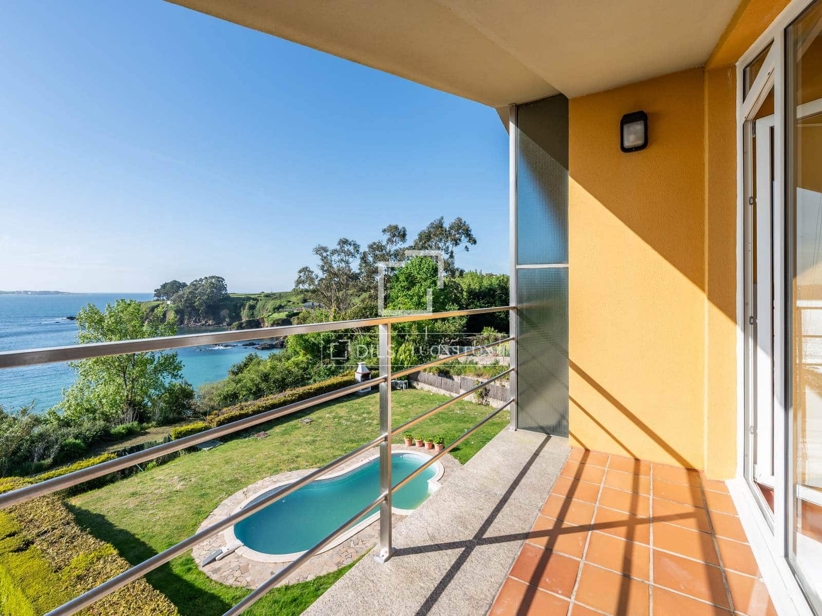 6 bedroom Villa for sale in Oleiros - € 1,350,000 (Ref: 9838640)