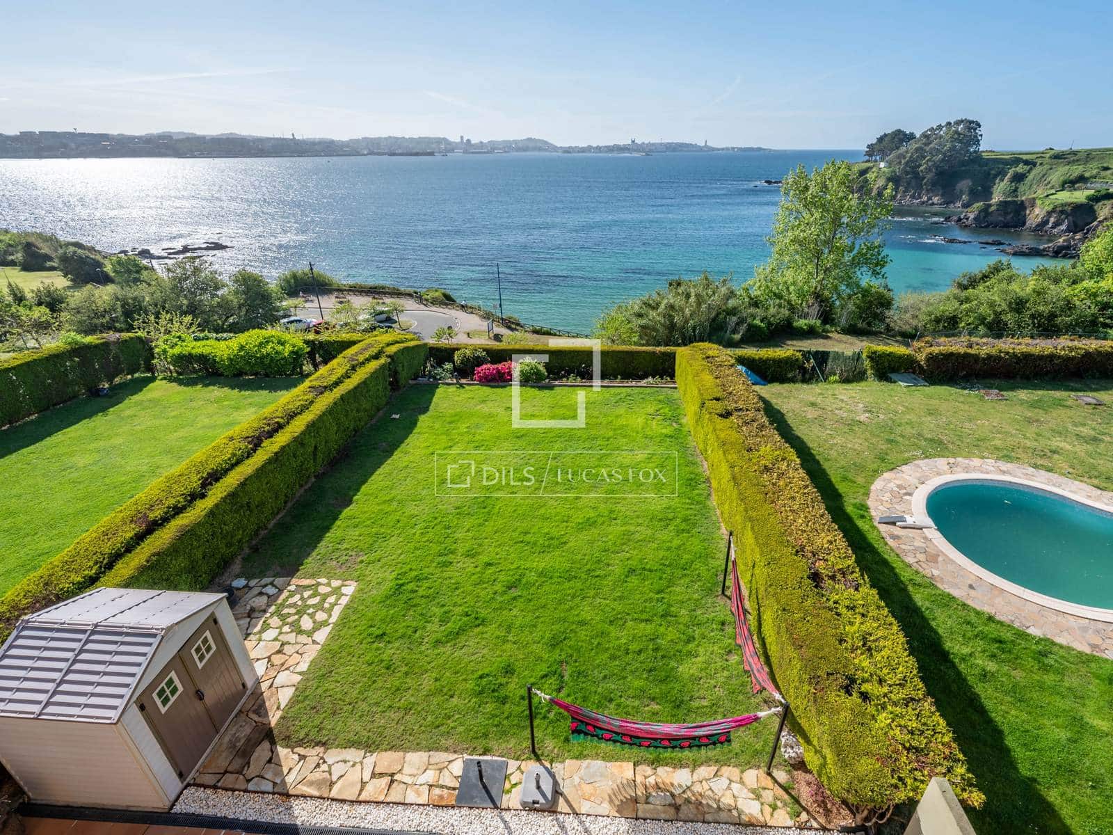 6 bedroom Villa for sale in Oleiros - € 1,350,000 (Ref: 9838640)
