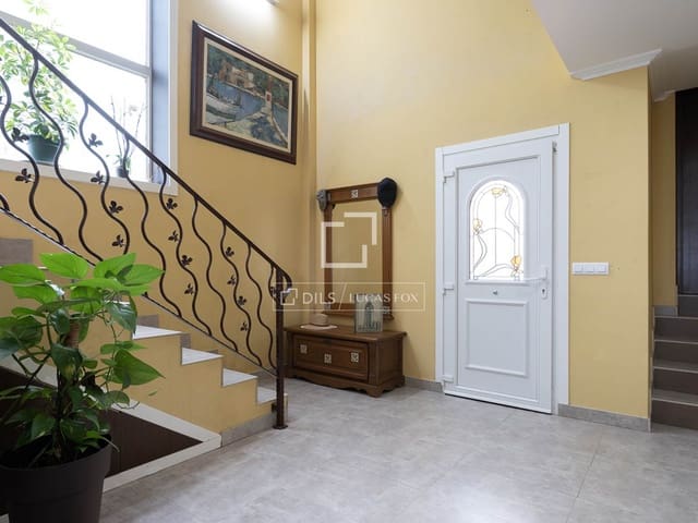4 soveværelse Villa til salg i Sanxenxo med garage - € 480.000 (Ref: 9838641)