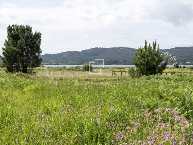 4 soveværelse Villa til salg i Sanxenxo med garage - € 480.000 (Ref: 9838641)