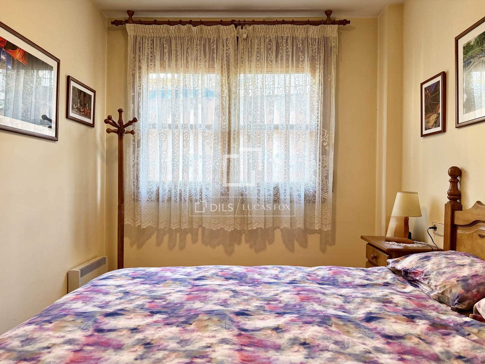 2 bedroom Apartment for sale in Puigcerda with garage - € 240,000 (Ref: 9838721)