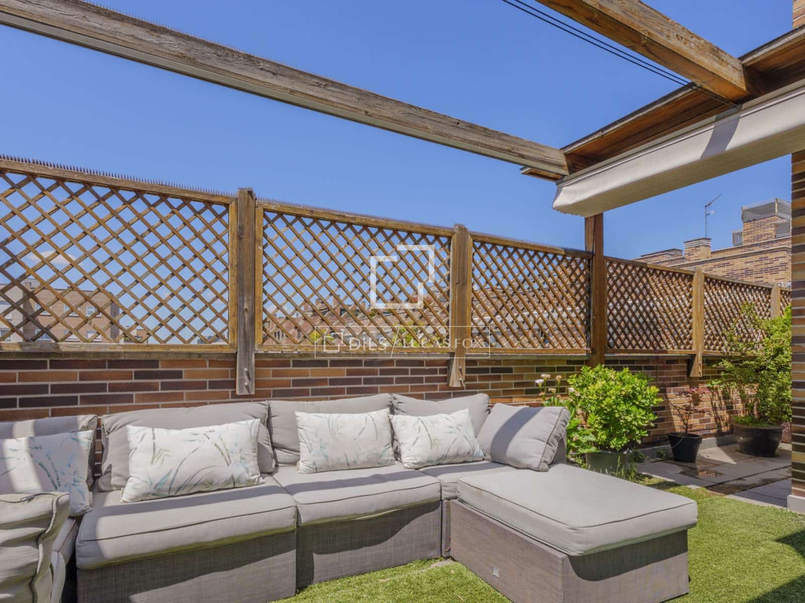 5 Zimmer Penthouse zu verkaufen in Madrid Stadt mit Pool Garage - 1.860.000 € (Ref: 9839826)