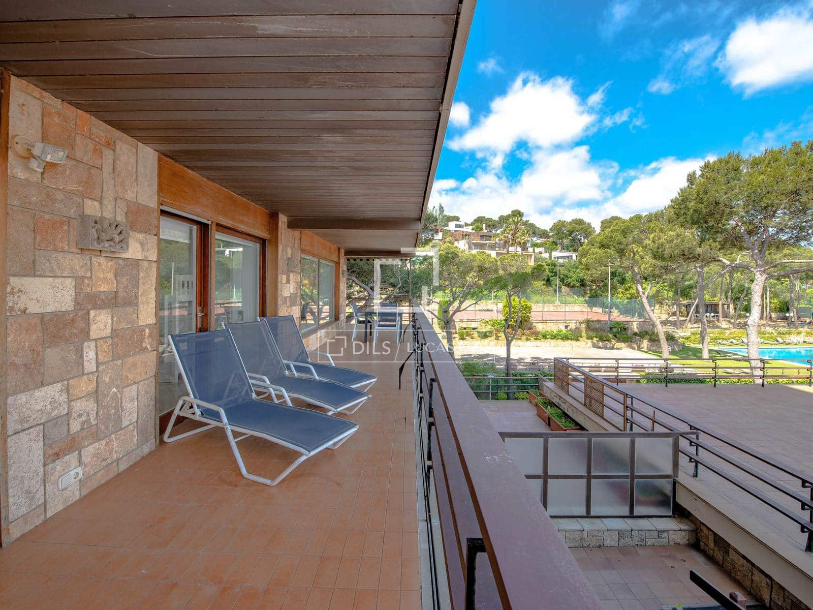 2 slaapkamer Appartement te koop in Calonge i Sant Antoni met zwembad garage - € 595.000 (Ref: 9839944)