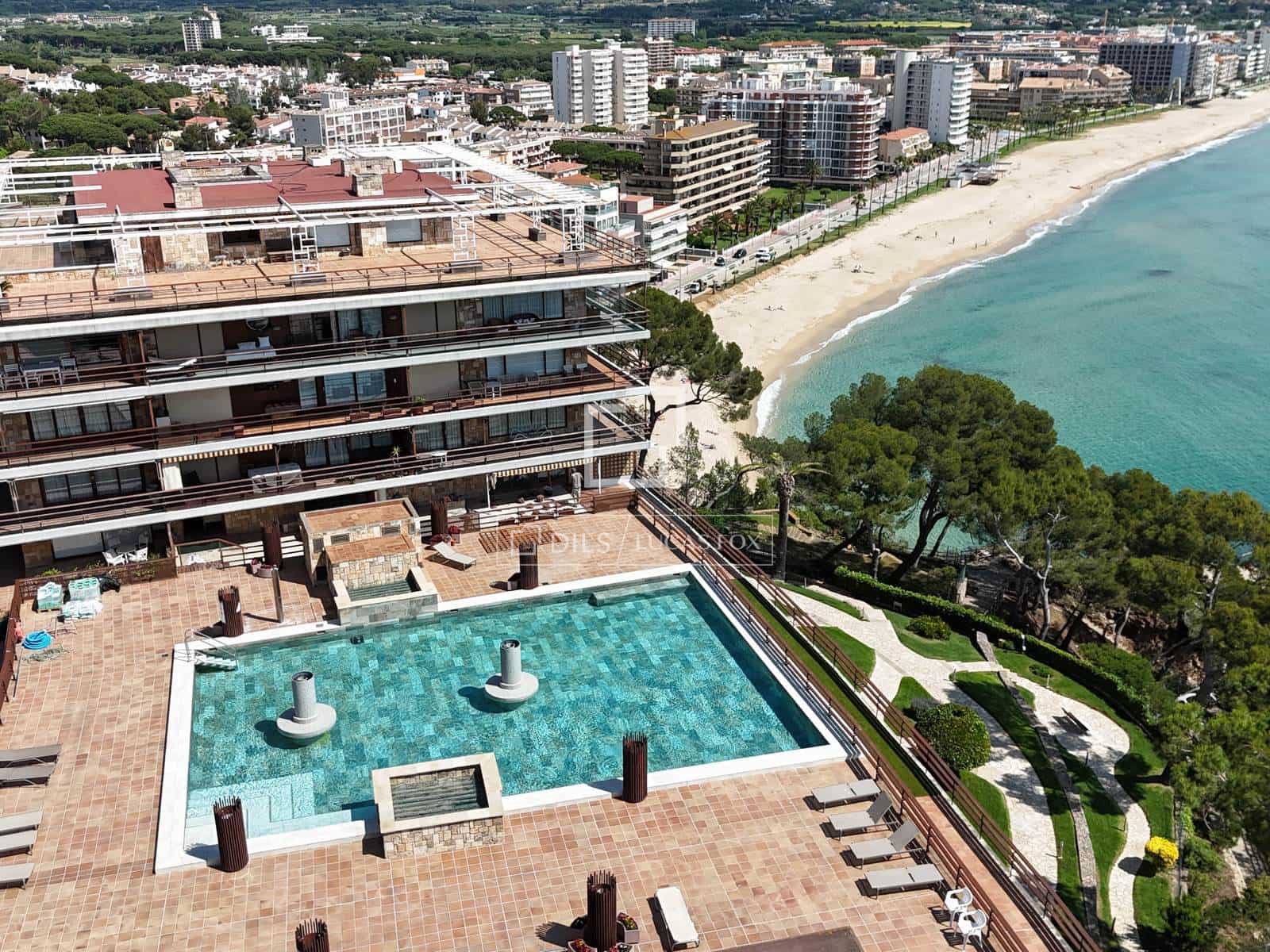 2 slaapkamer Appartement te koop in Calonge i Sant Antoni met zwembad garage - € 595.000 (Ref: 9839944)