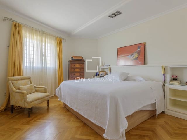 Chalet de 5 habitaciones en Pozuelo de Alarcón en venta con piscina - 1.345.000 € (Ref: 9839974)