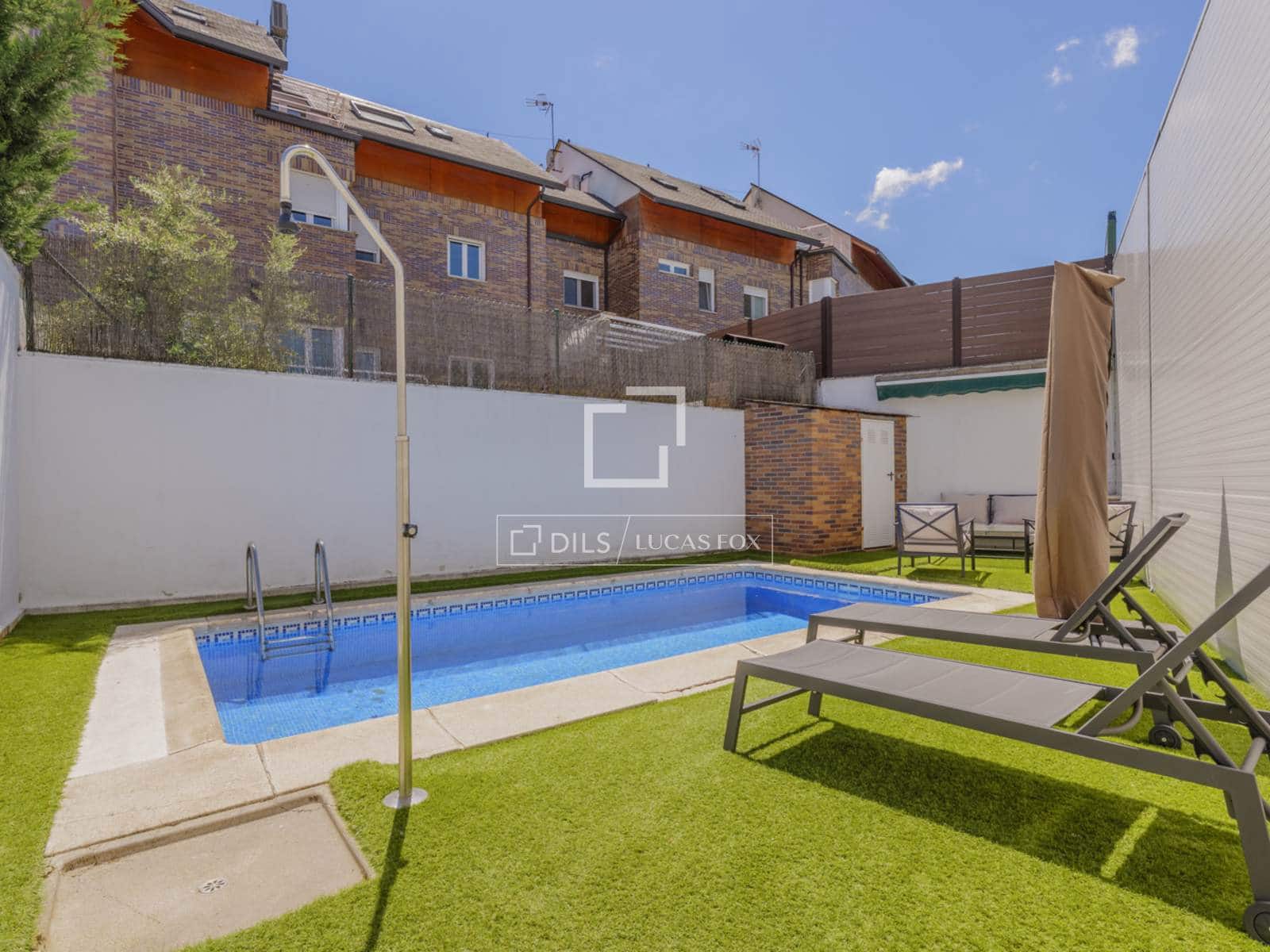 5 bedroom Villa for sale in Pozuelo de Alarcon with pool - € 1,345,000 (Ref: 9839974)