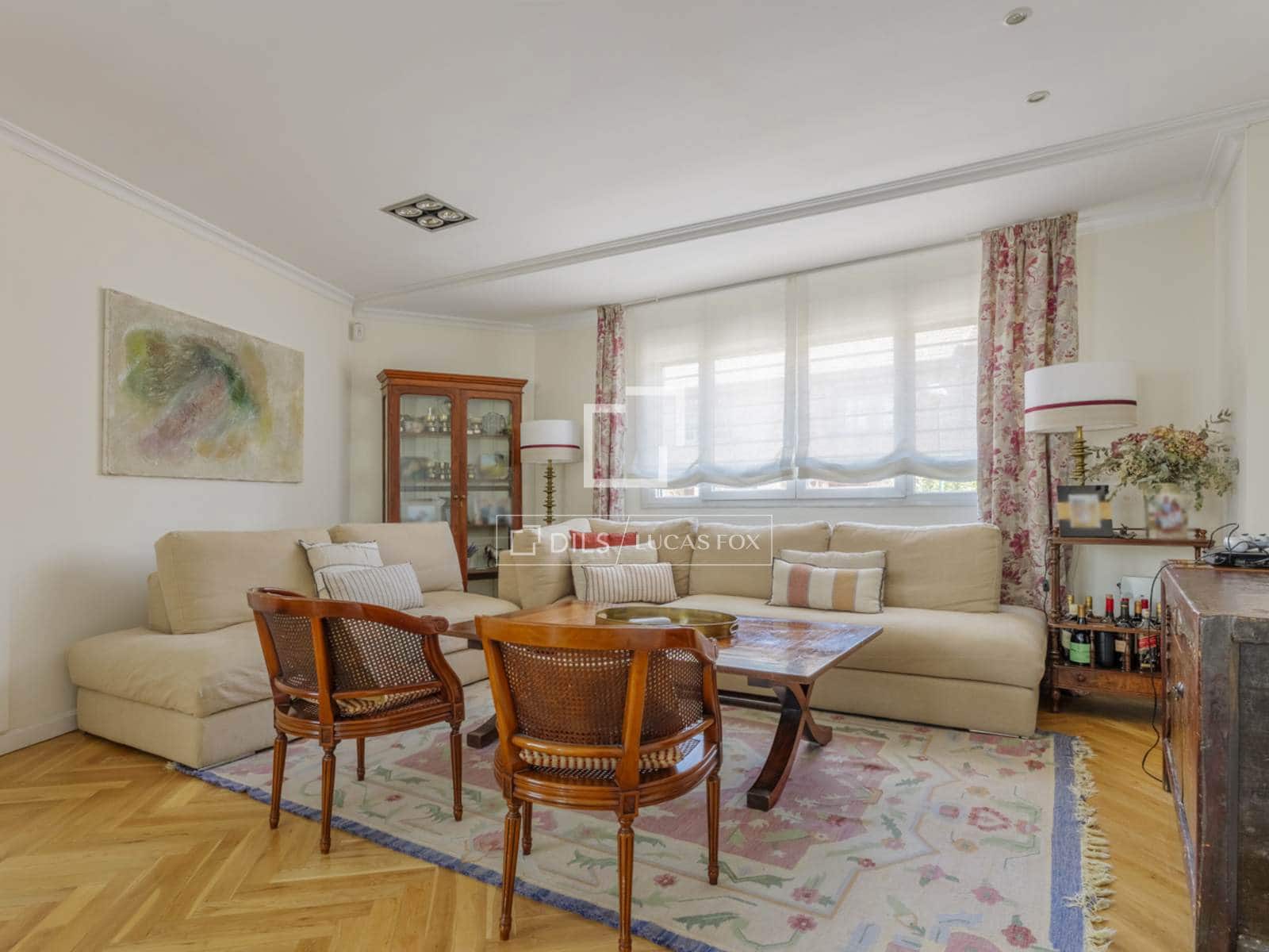 5 bedroom Villa for sale in Pozuelo de Alarcon with pool - € 1,345,000 (Ref: 9839974)