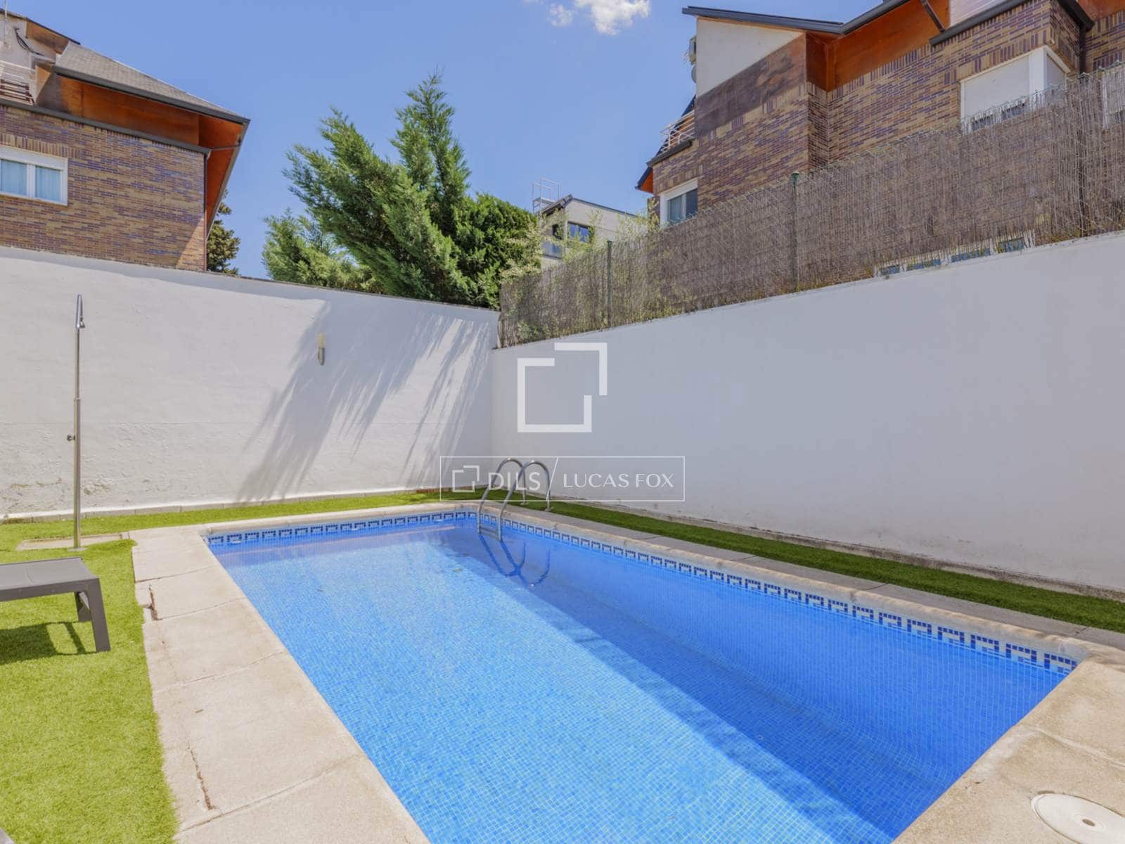 5 bedroom Villa for sale in Pozuelo de Alarcon with pool - € 1,345,000 (Ref: 9839974)