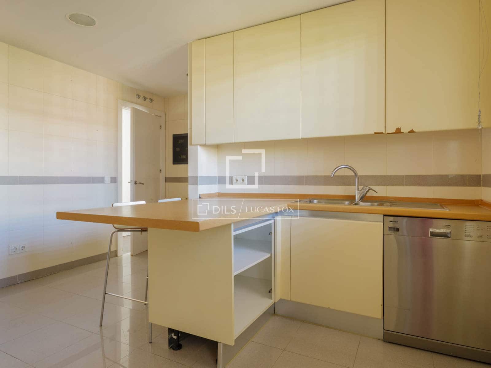 5 sovrum Takvåning till salu i Madrid stad med pool garage - 1 890 000 € (Ref: 9840654)