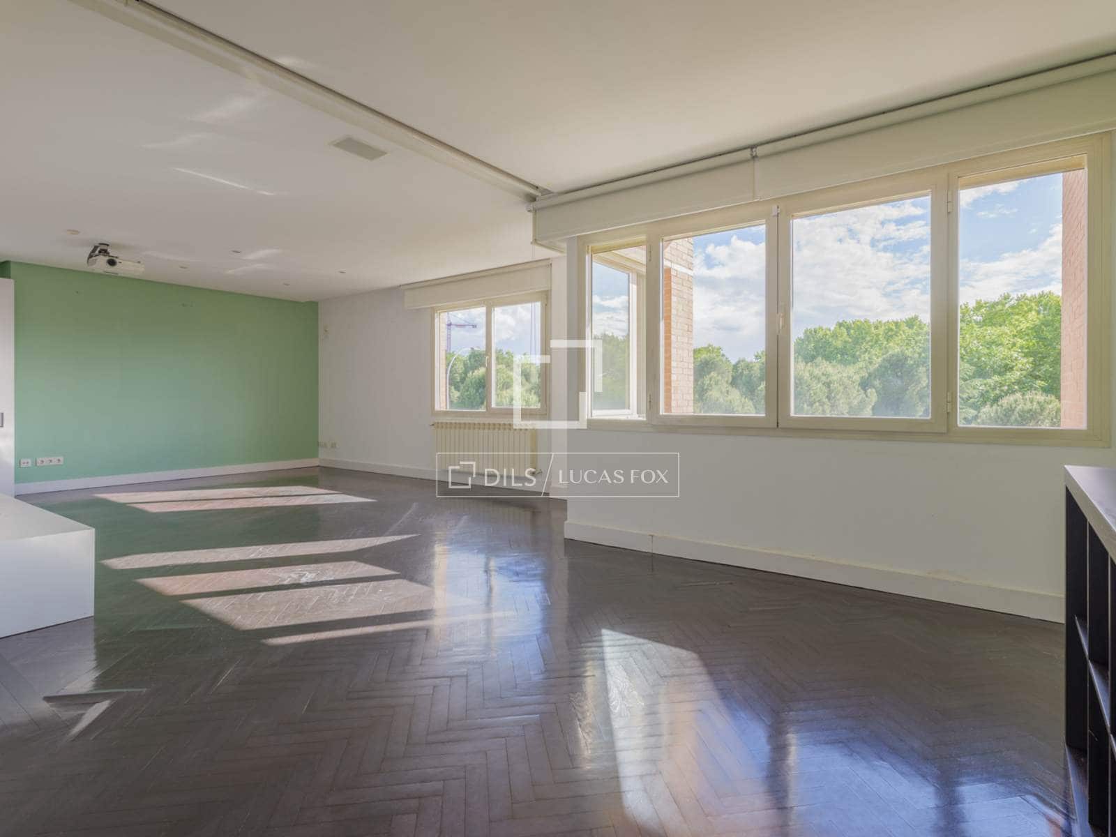 5 sovrum Takvåning till salu i Madrid stad med pool garage - 1 890 000 € (Ref: 9840654)