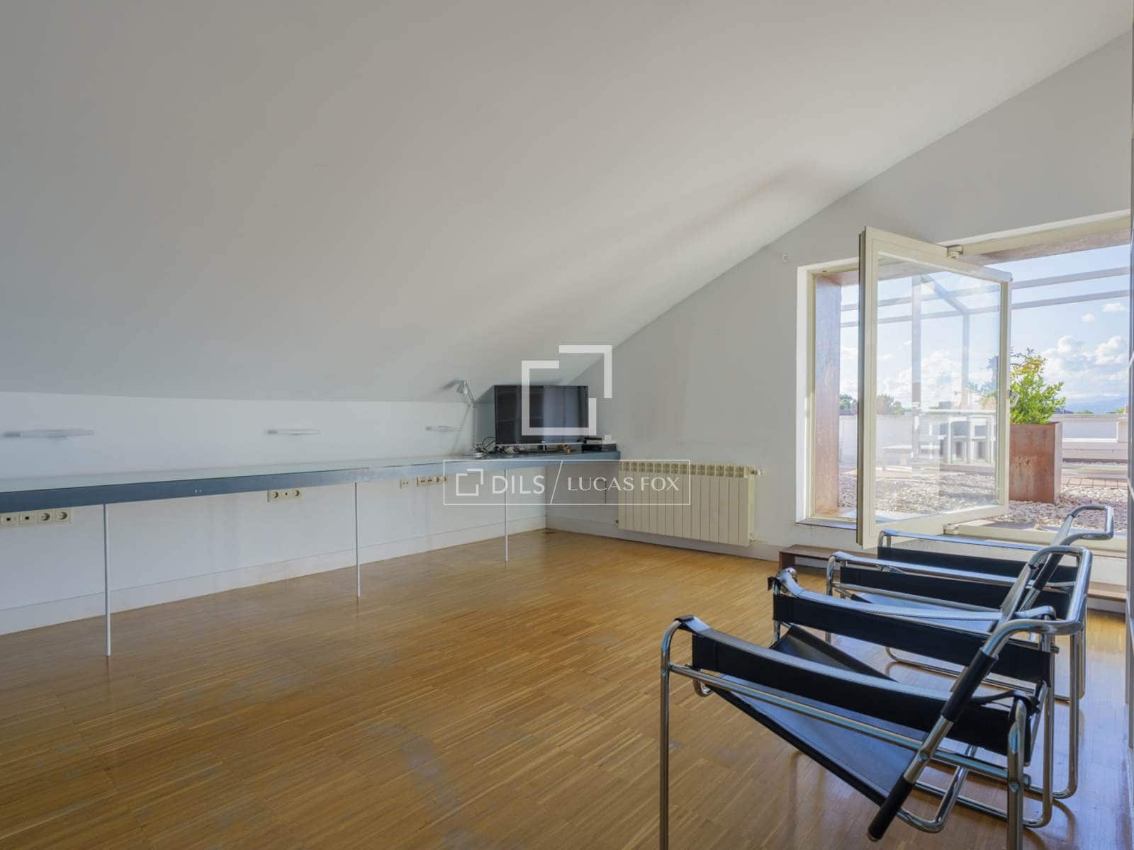 5 sovrum Takvåning till salu i Madrid stad med pool garage - 1 890 000 € (Ref: 9840654)