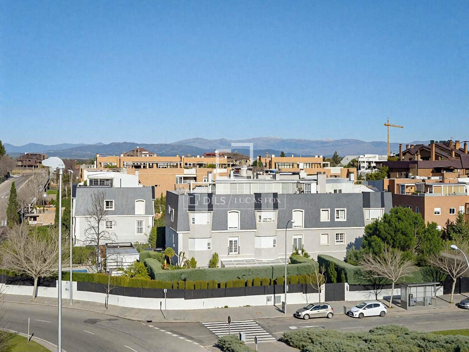 5 sovrum Takvåning till salu i Madrid stad med pool garage - 1 890 000 € (Ref: 9840654)