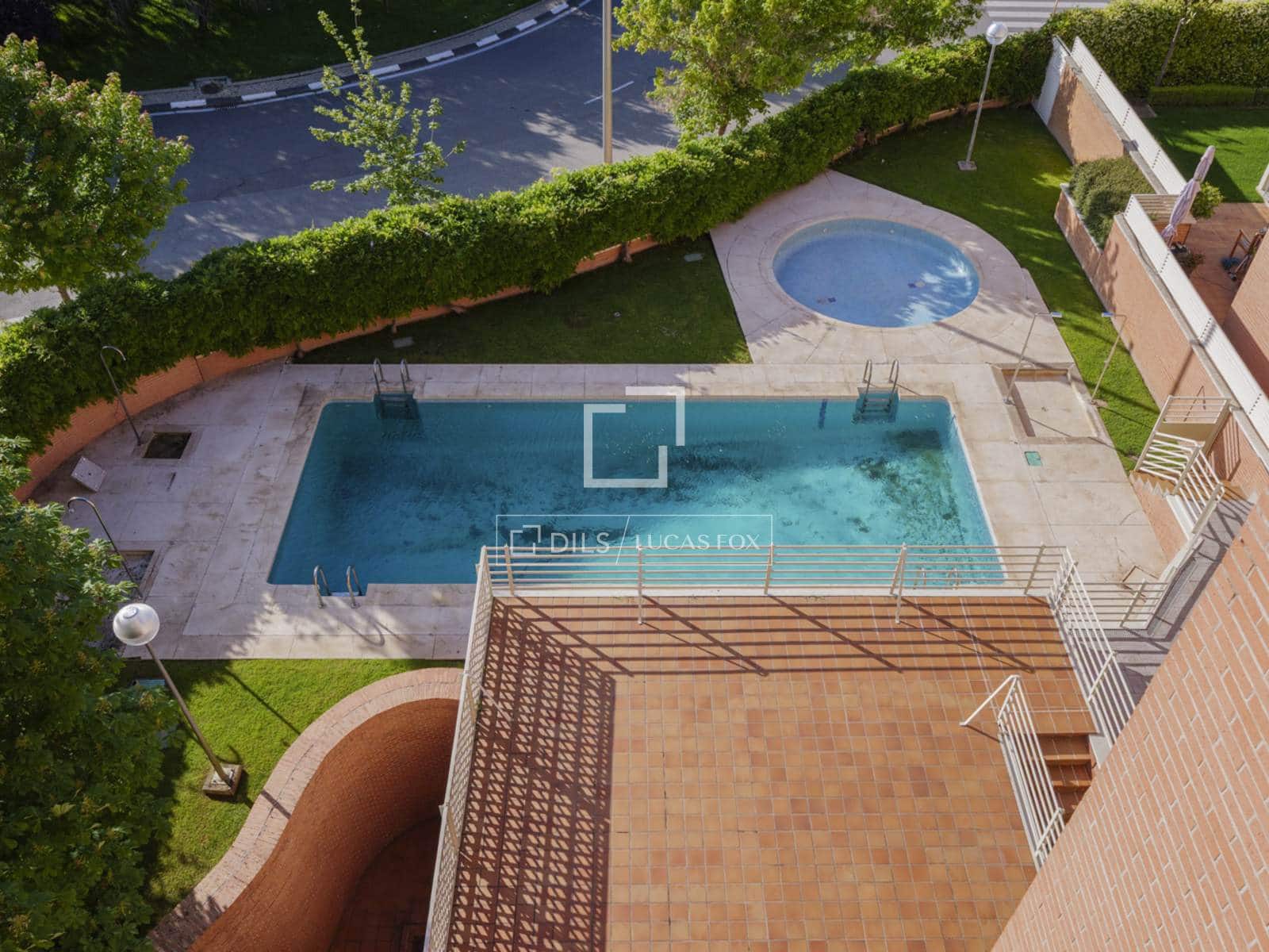 5 sovrum Takvåning till salu i Madrid stad med pool garage - 1 890 000 € (Ref: 9840654)