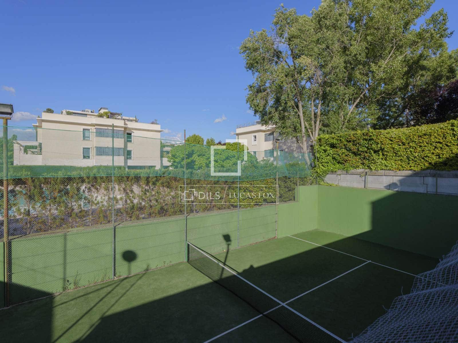 5 sovrum Takvåning till salu i Madrid stad med pool garage - 1 890 000 € (Ref: 9840654)