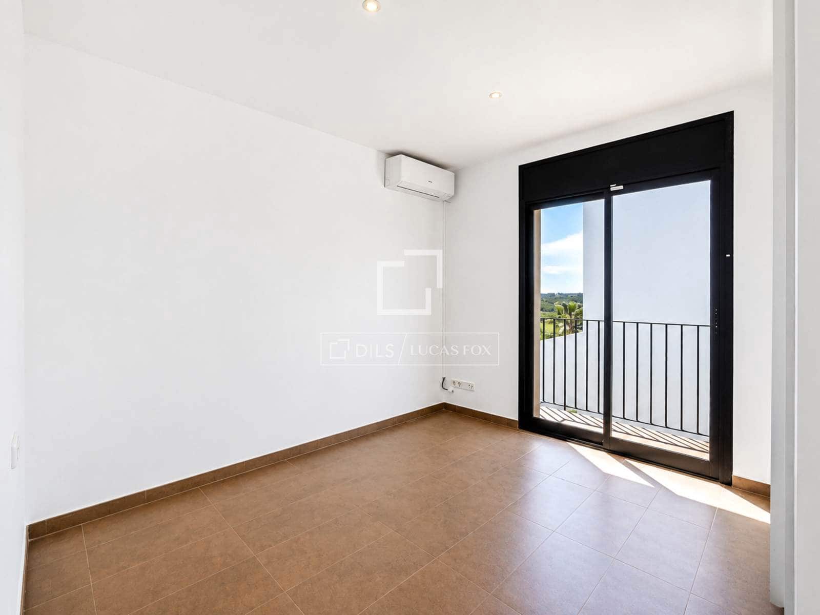 Chalet de 4 habitaciones en Sant Pere de Ribes en venta con piscina garaje - 1.250.000 € (Ref: 9841092)