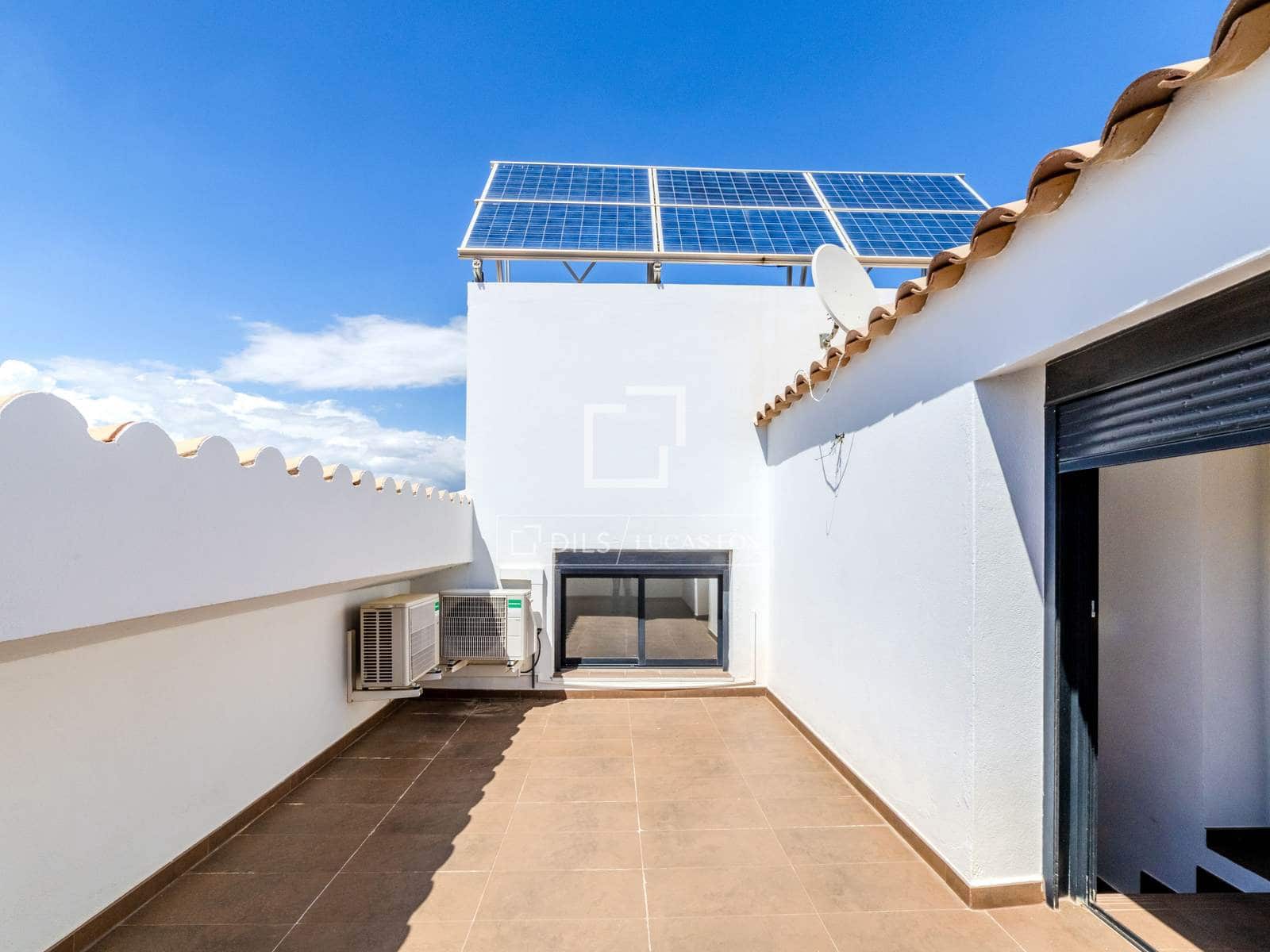 Chalet de 4 habitaciones en Sant Pere de Ribes en venta con piscina garaje - 1.250.000 € (Ref: 9841092)